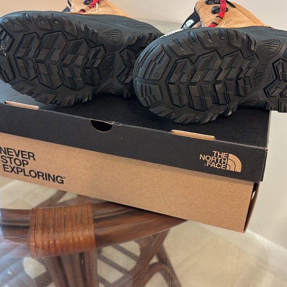 Northface kids winter boots - Picture 3 of 8